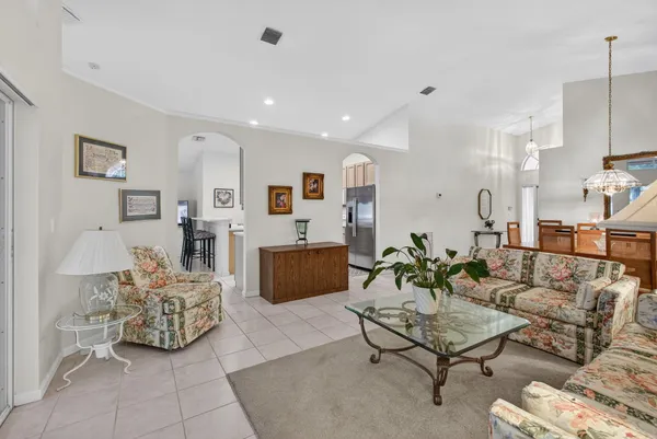 $799,900 | 208 Jones Creek Drive, Jupiter, FL 33458
