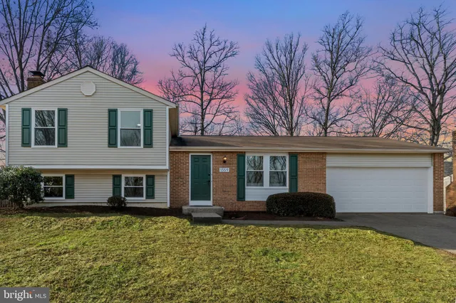 $779,000 | 1359 Rock Chapel Road, Herndon, VA 20170