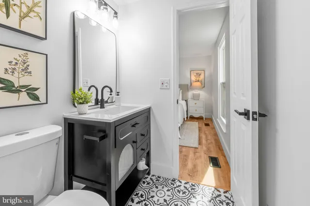 $779,000 | 1359 Rock Chapel Road, Herndon, VA 20170