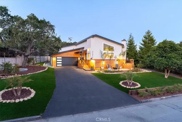 $1,650,000 | 5282 Hillcrest Drive, Cambria, CA 93428