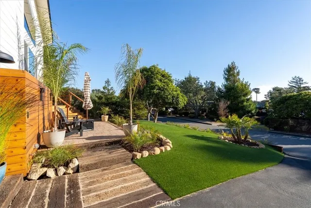 $1,650,000 | 5282 Hillcrest Drive, Cambria, CA 93428