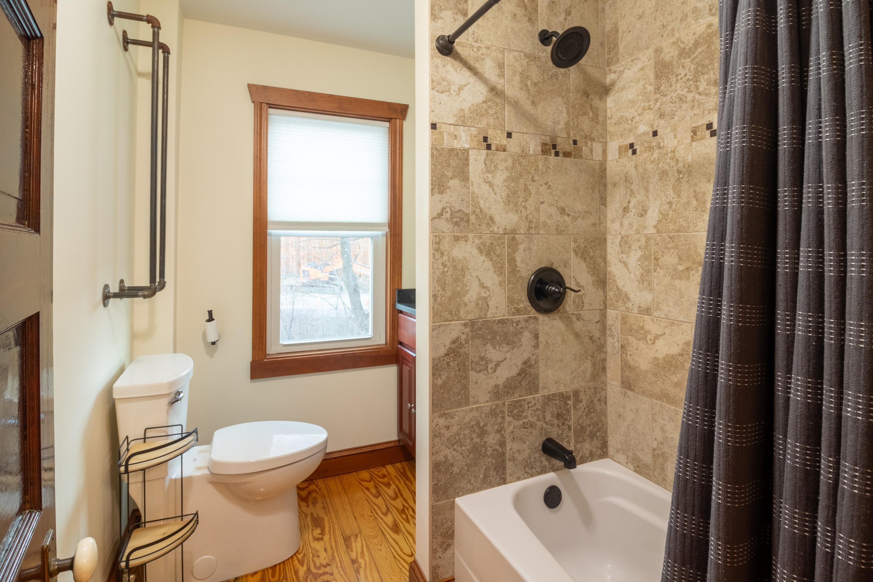 546 Broadway Bangor, ME 04401 - Photo 43 of 60 2nd Floor BA