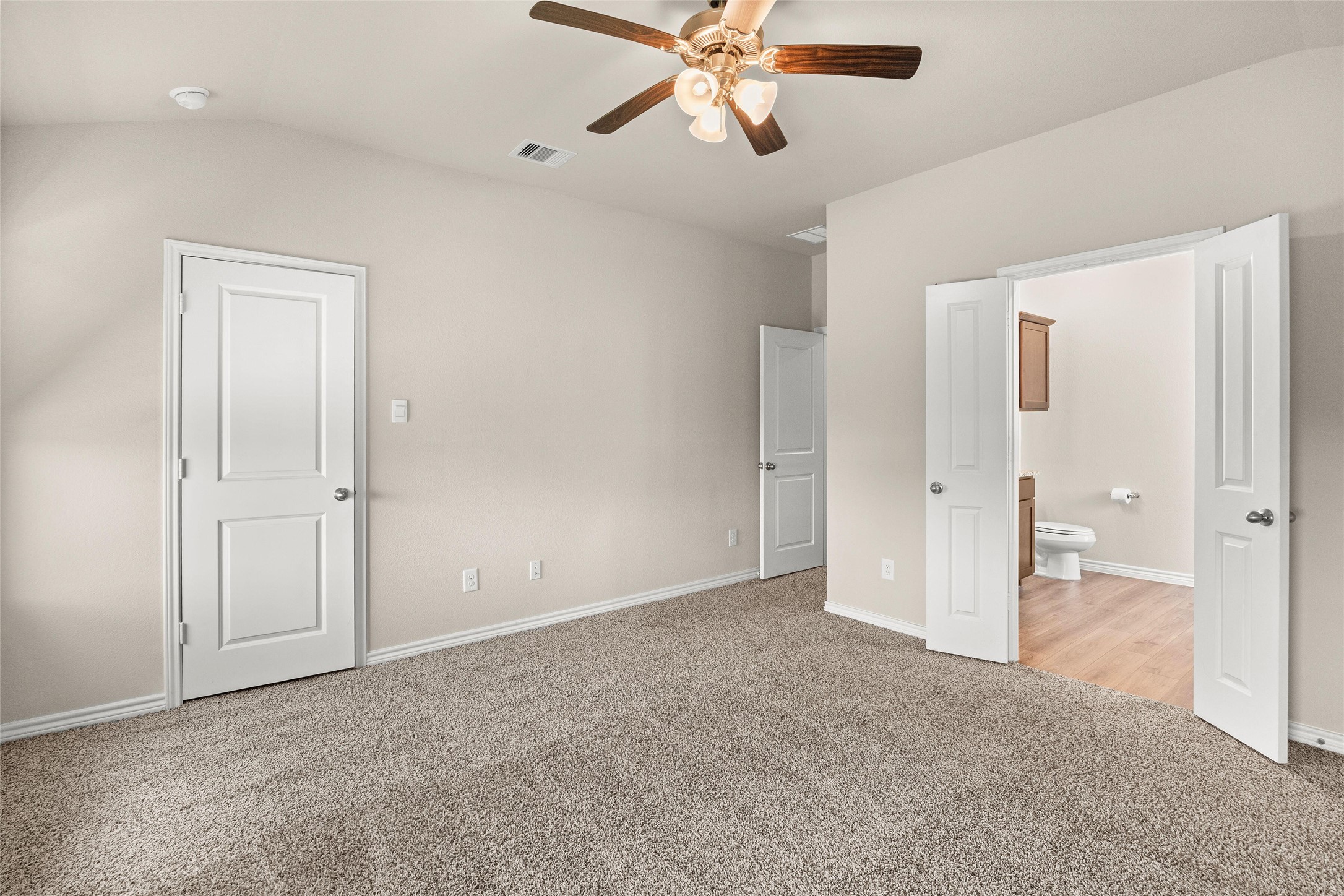 802 Legrand Street Brenham, TX 77833 - Photo 9 of 16