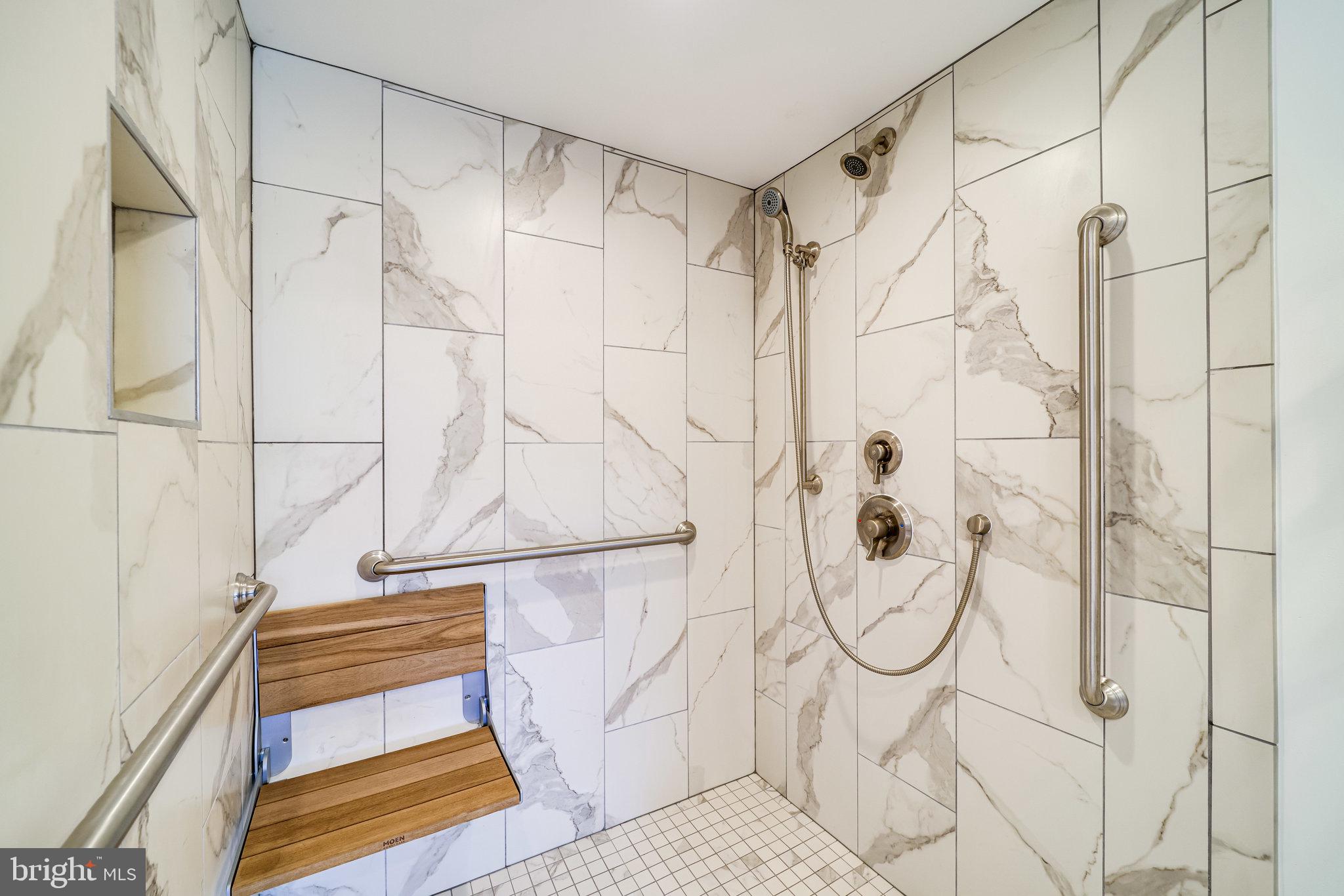 5317 Dunsmore Road Alexandria, VA 22315 - Photo 20 of 43 ADA full bath main level