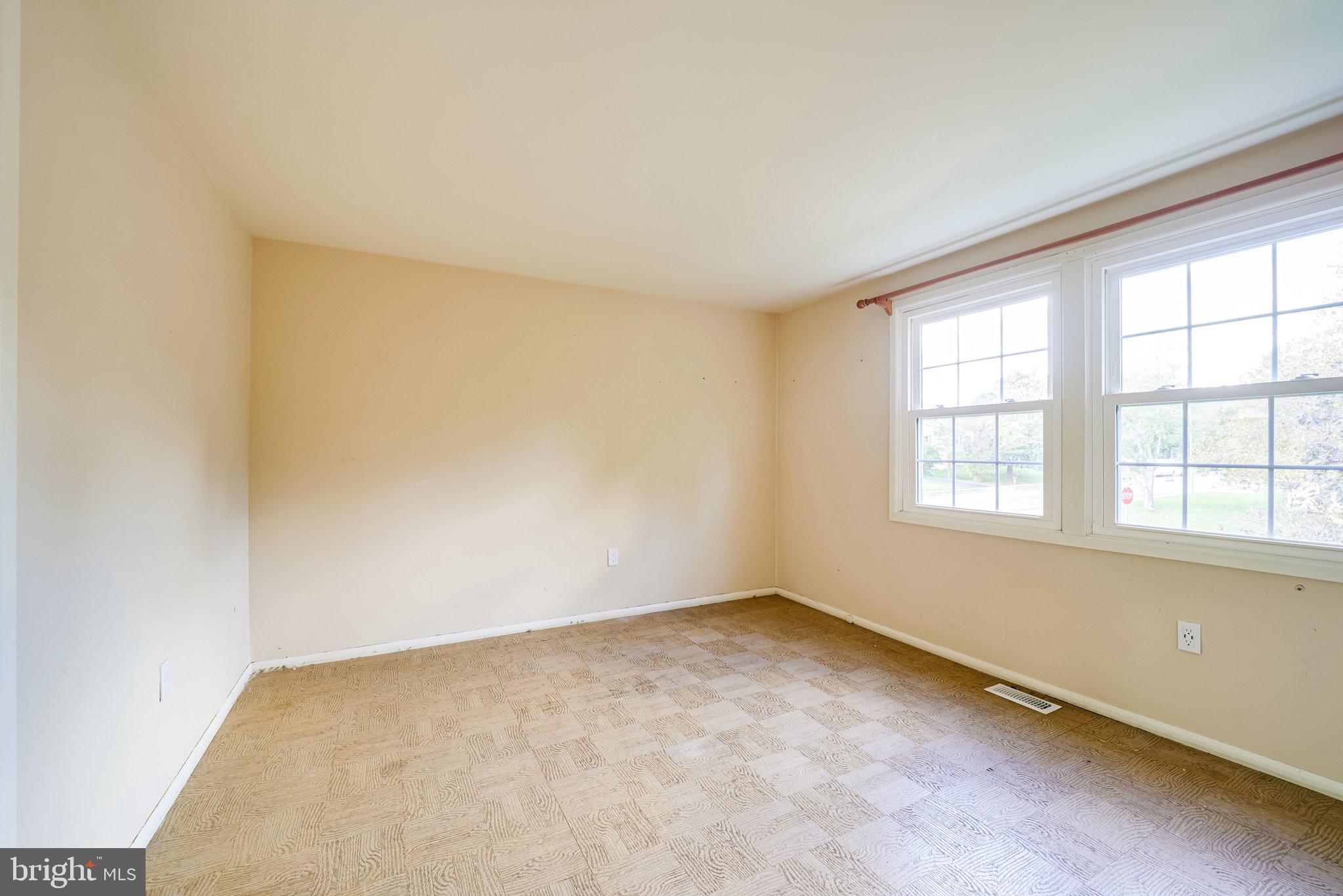 5317 Dunsmore Road Alexandria, VA 22315 - Photo 28 of 43 2nd bedroom