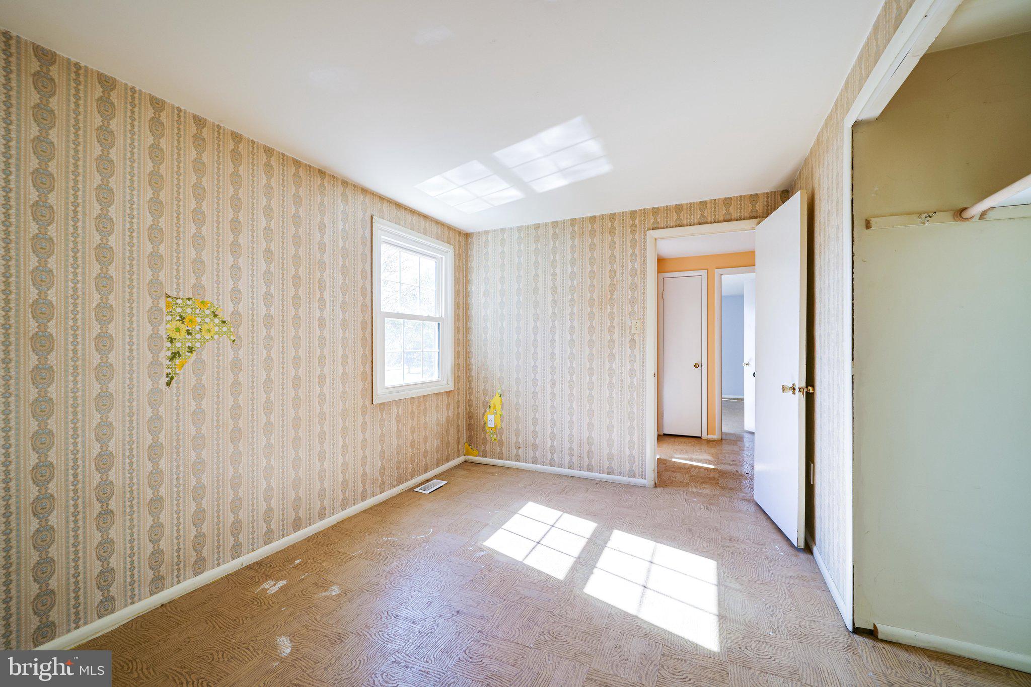 5317 Dunsmore Road Alexandria, VA 22315 - Photo 33 of 43 4th bedroom