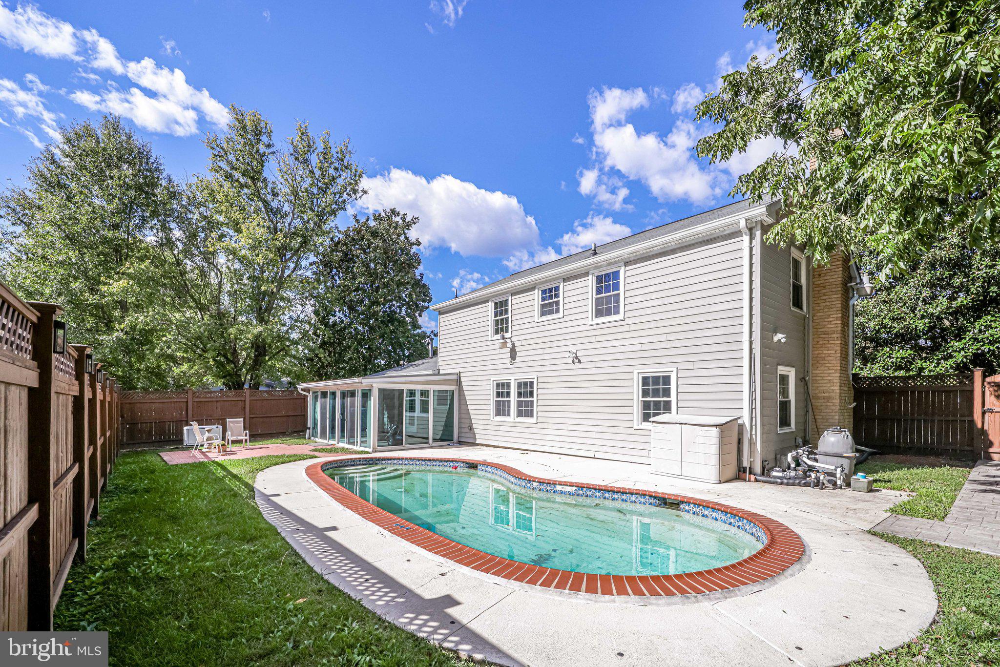 5317 Dunsmore Road Alexandria, VA 22315 - Photo 38 of 43 Inground pool