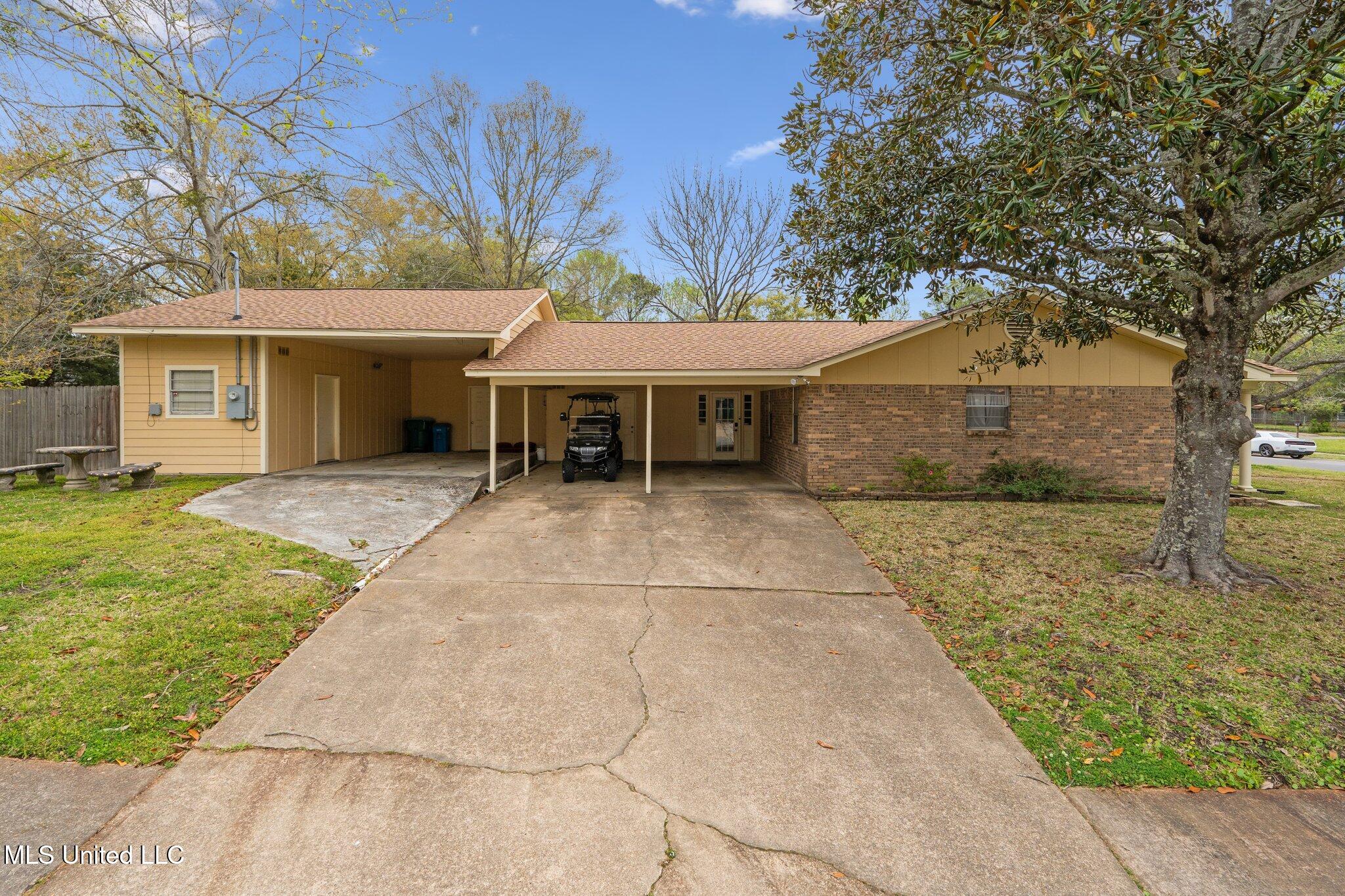 268 Mccool Street Ocean Springs, MS 39564 - Photo 3 of 25 268 Mccool Street-3