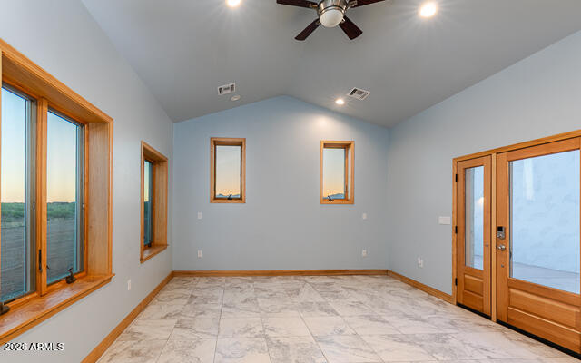 6233 West Airport Road Willcox, AZ 85643 - Photo 33 of 54 a view of an empty room