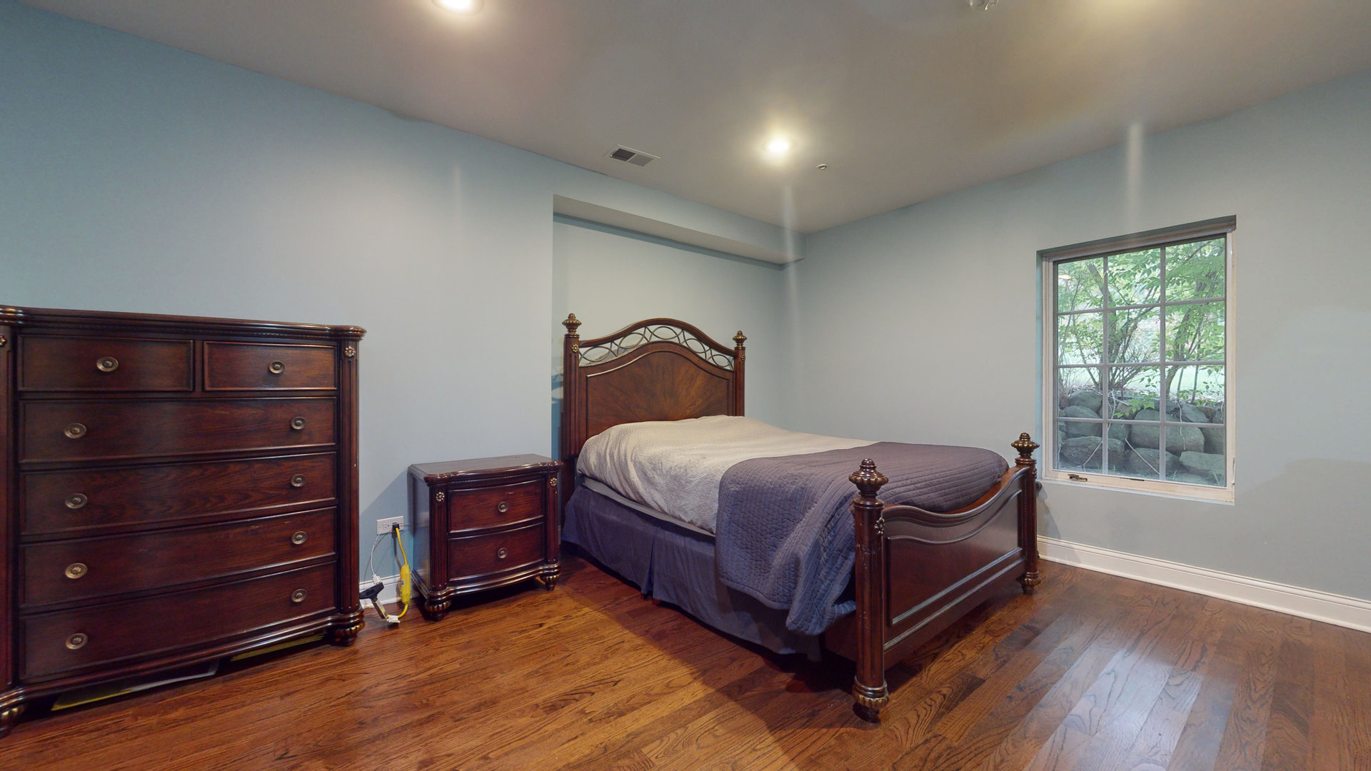 6344 Gilmer Road Long Grove, IL 60047 - Photo 35 of 43 a bedroom with a bed and window