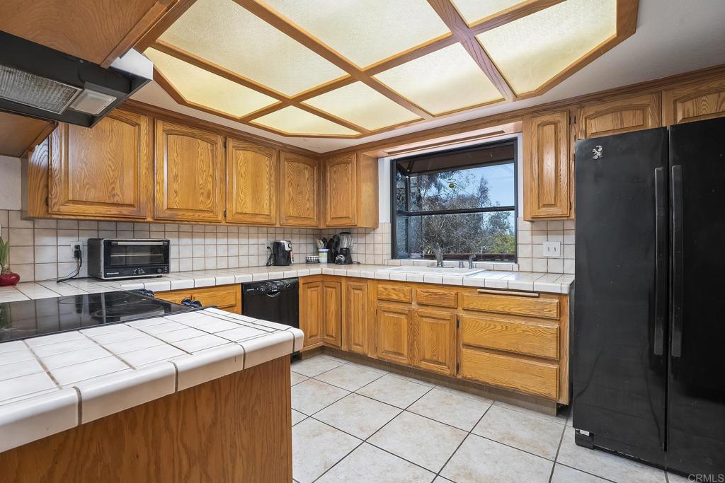1342 Bernita Road El Cajon, CA 92020 - Photo 9 of 42