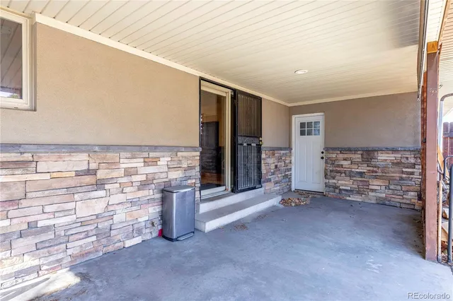 $550,000 | 1916 East Mineral Avenue, Centennial, CO 80122