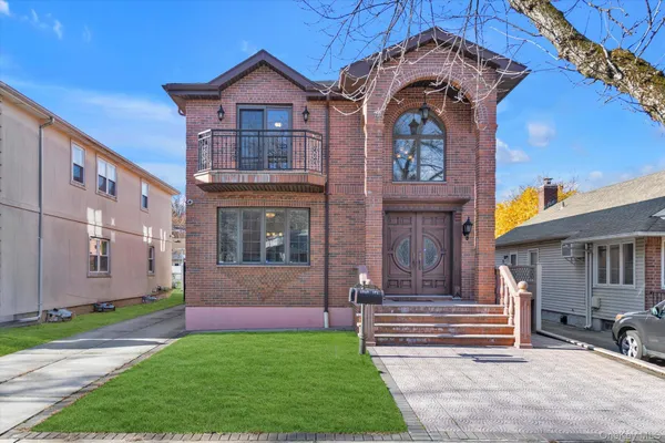 $2,380,000 | 69-68 229th Street | Oakland Gardens