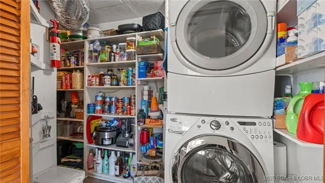 $549,000 | 26874 Indian Hills Lane, Barnett, MO 65011