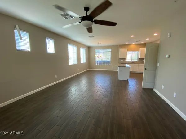 $2,200 | 240 West Juniper Avenue, Unit 1137, Gilbert, AZ 85233