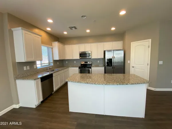 $2,200 | 240 West Juniper Avenue, Unit 1137, Gilbert, AZ 85233