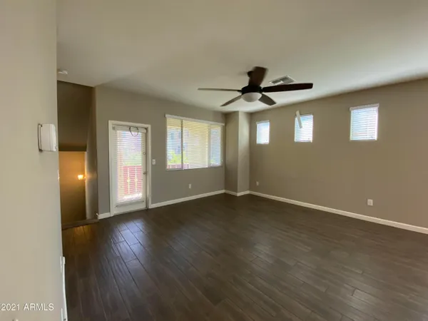 $2,200 | 240 West Juniper Avenue, Unit 1137, Gilbert, AZ 85233