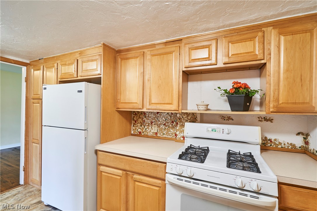 1360 Croyden Road Lyndhurst, OH 44124 - Photo 8 of 28 Gallery Image 8