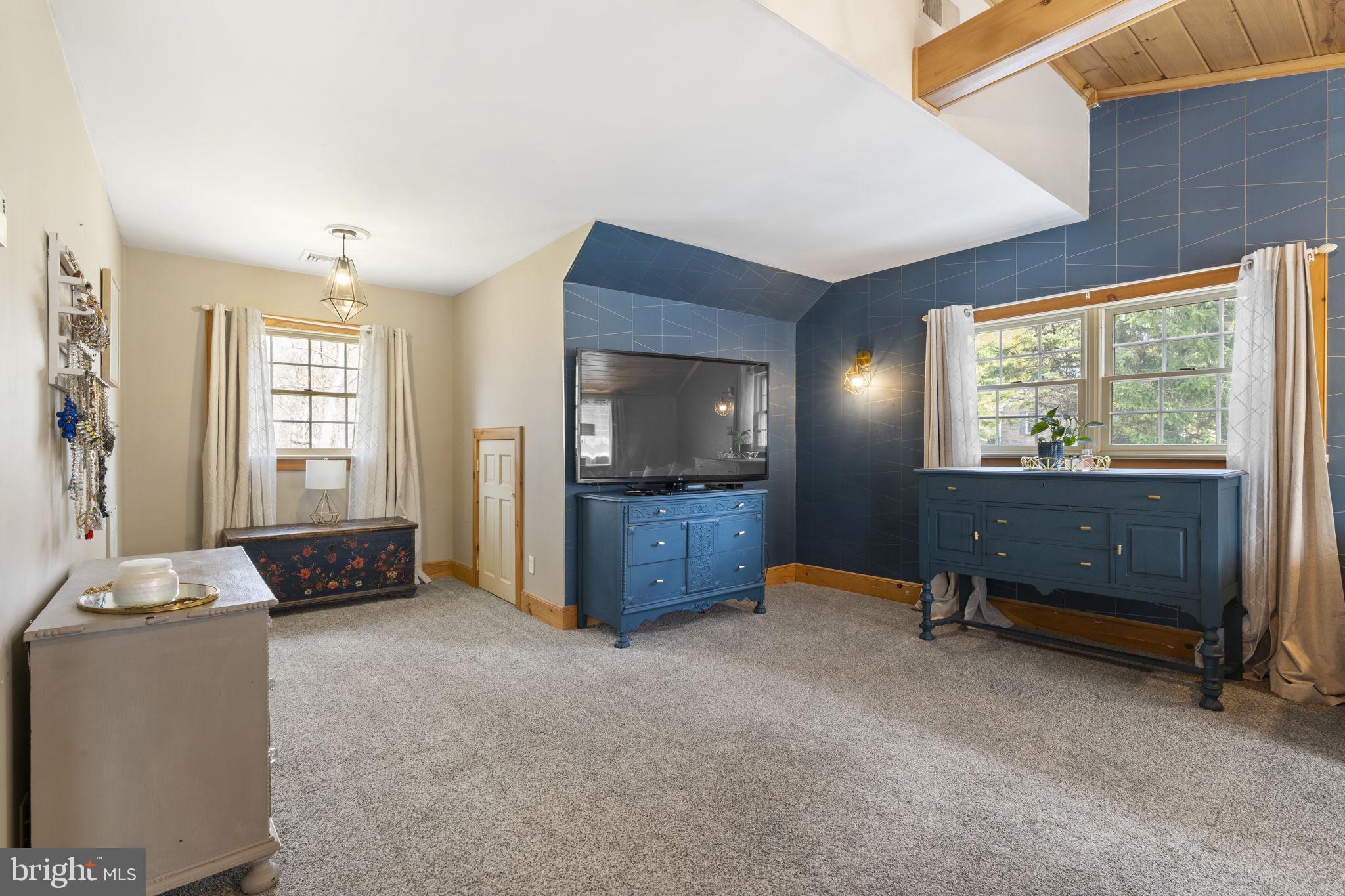1017 Scholl Road Pottstown, PA 19465 - Photo 26 of 56 a living room with furniture and a window