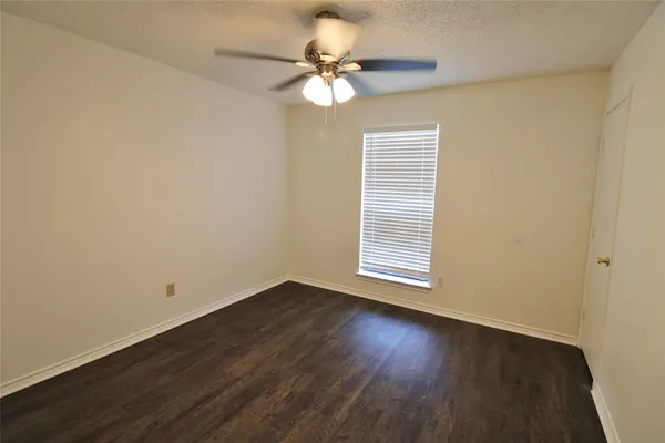 $1,950 | 1234 Mockingbird Lane, DeSoto, TX 75115