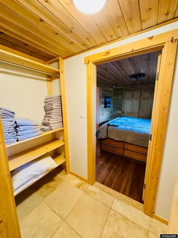 $369,900 | 616 West Main Avenue, Saratoga, WY 82331