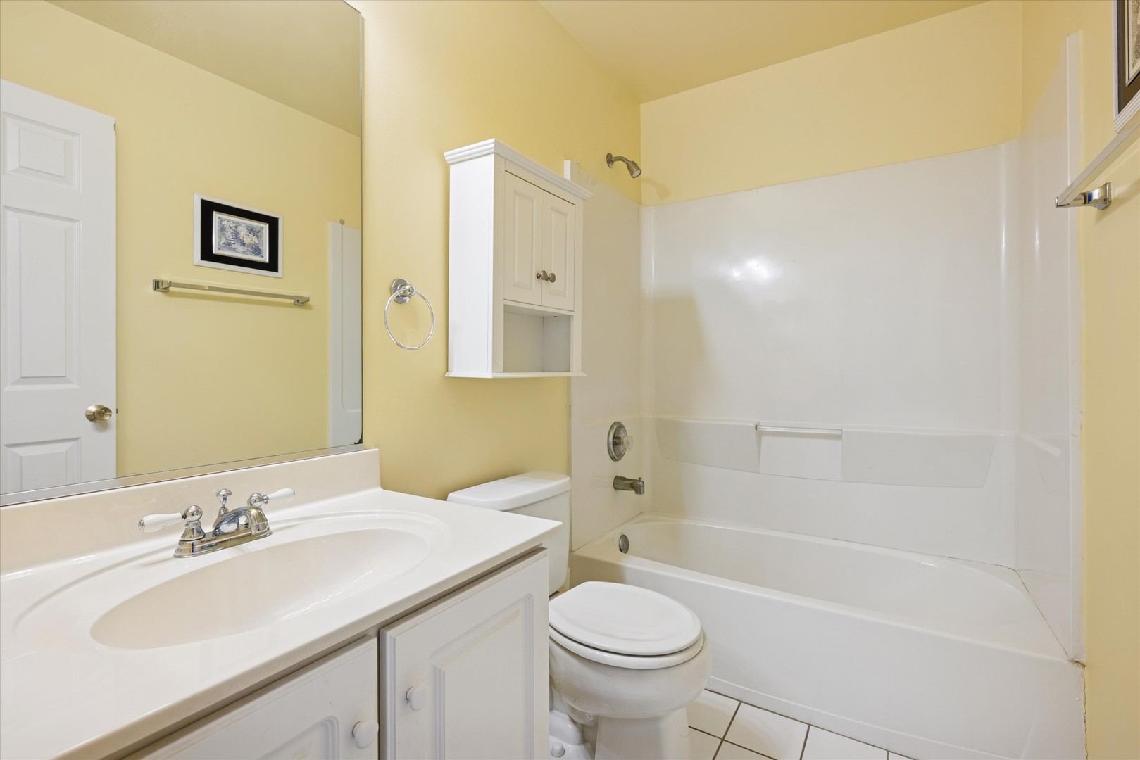 1157 Sawmill Lane Algonquin, IL 60102 - Photo 14 of 22 a bathroom with a sink toilet a mirror and shower