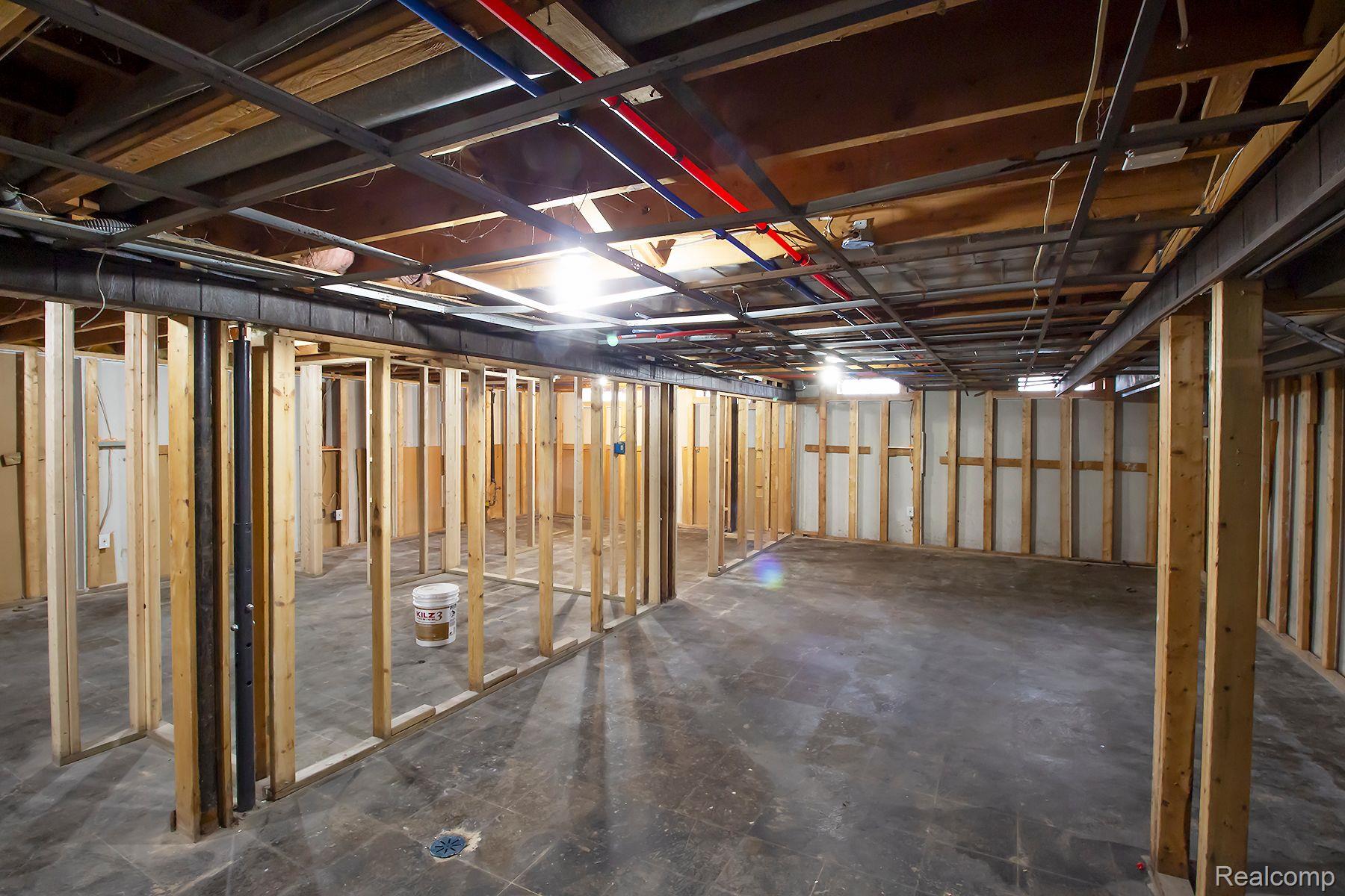 26547 Burg Road Warren, MI 48089 - Photo 30 of 34 Gallery Image 30