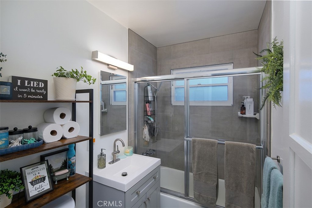 630 West Foothill Boulevard Monrovia, CA 91016 - Photo 11 of 28