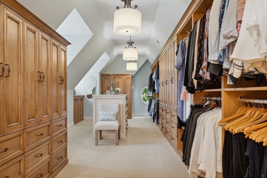 2239 Sheridan Road Highland Park, IL 60035 - Photo 29 of 46 a view of walk in closet