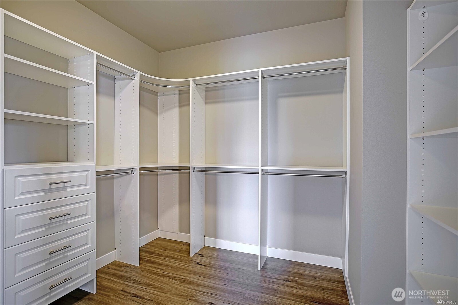 536 Rozeway Place Camano Island, WA 98282 - Photo 13 of 36