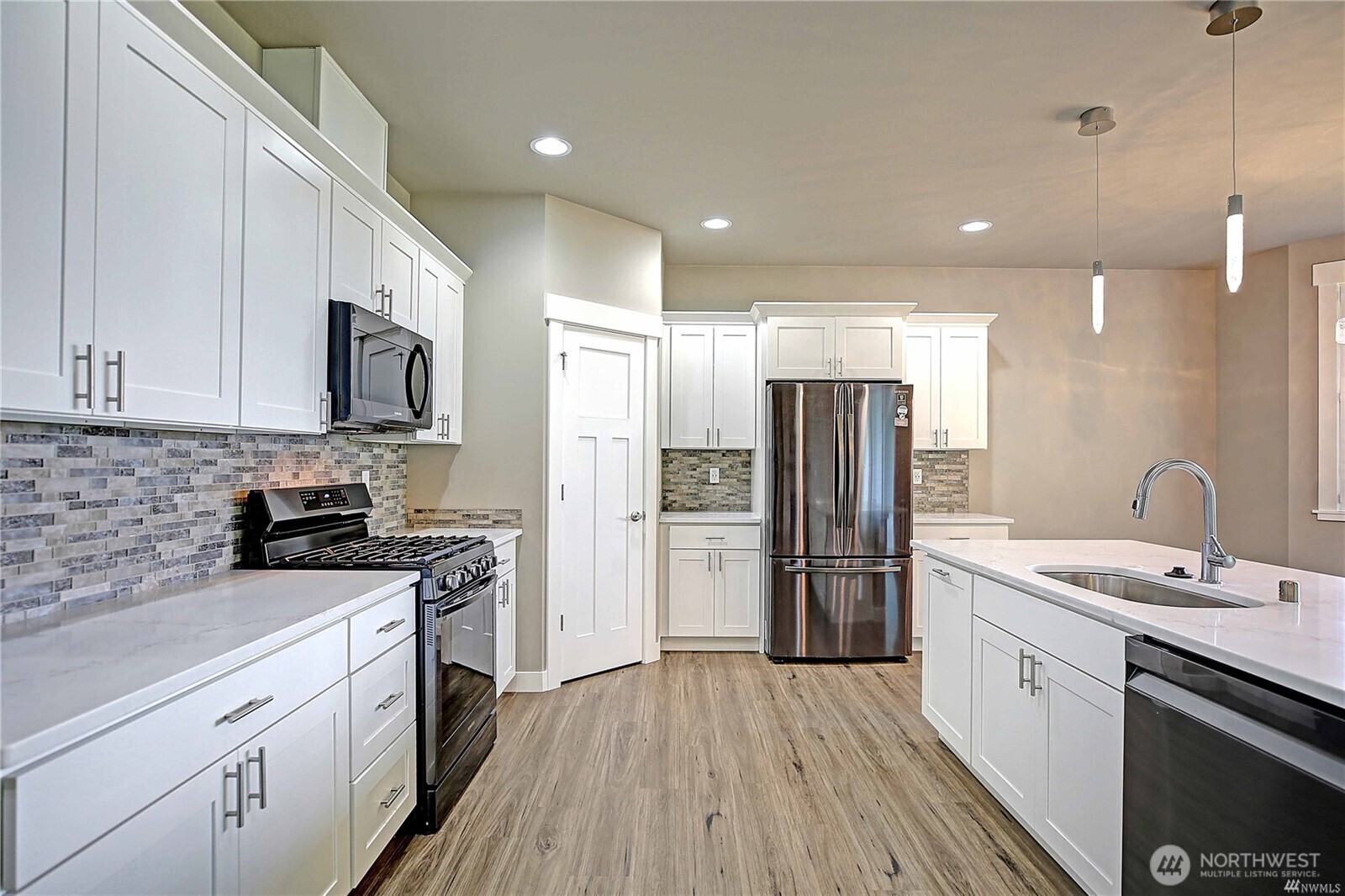 536 Rozeway Place Camano Island, WA 98282 - Photo 27 of 36