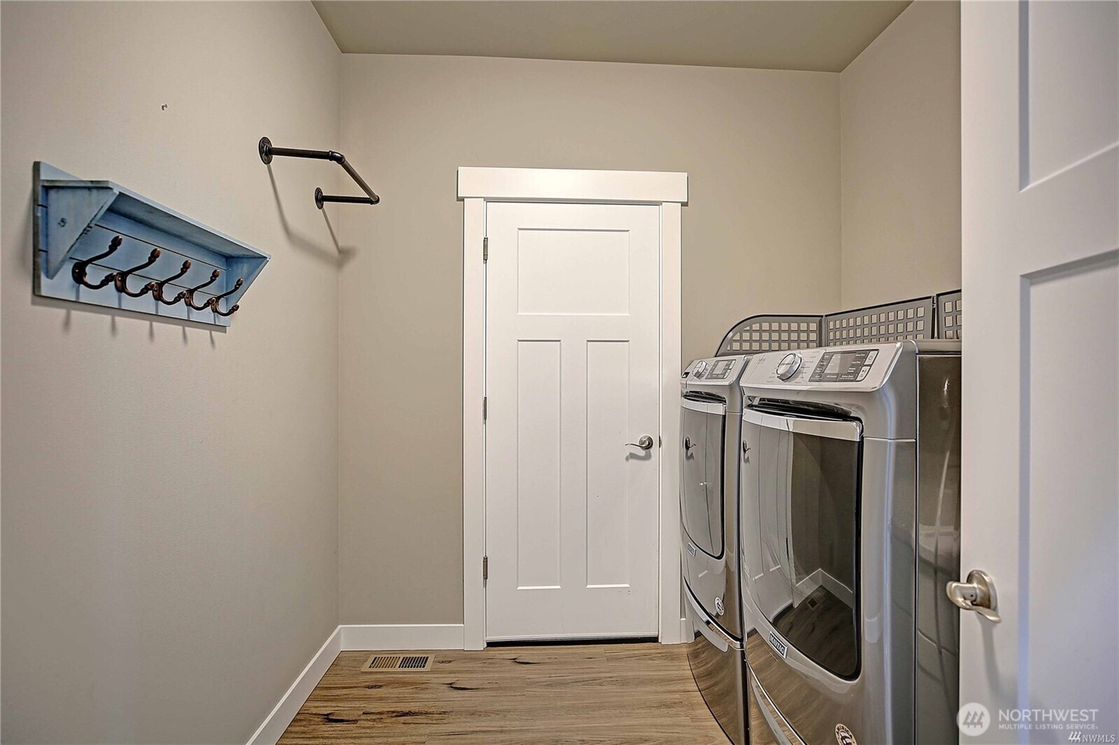 536 Rozeway Place Camano Island, WA 98282 - Photo 32 of 36