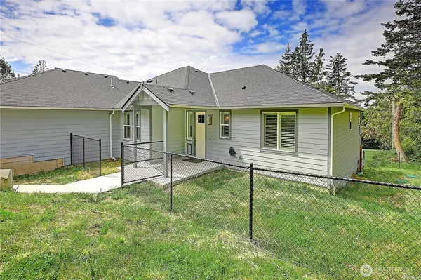 $3,500 | 536 Rozeway Place, Camano Island, WA 98282