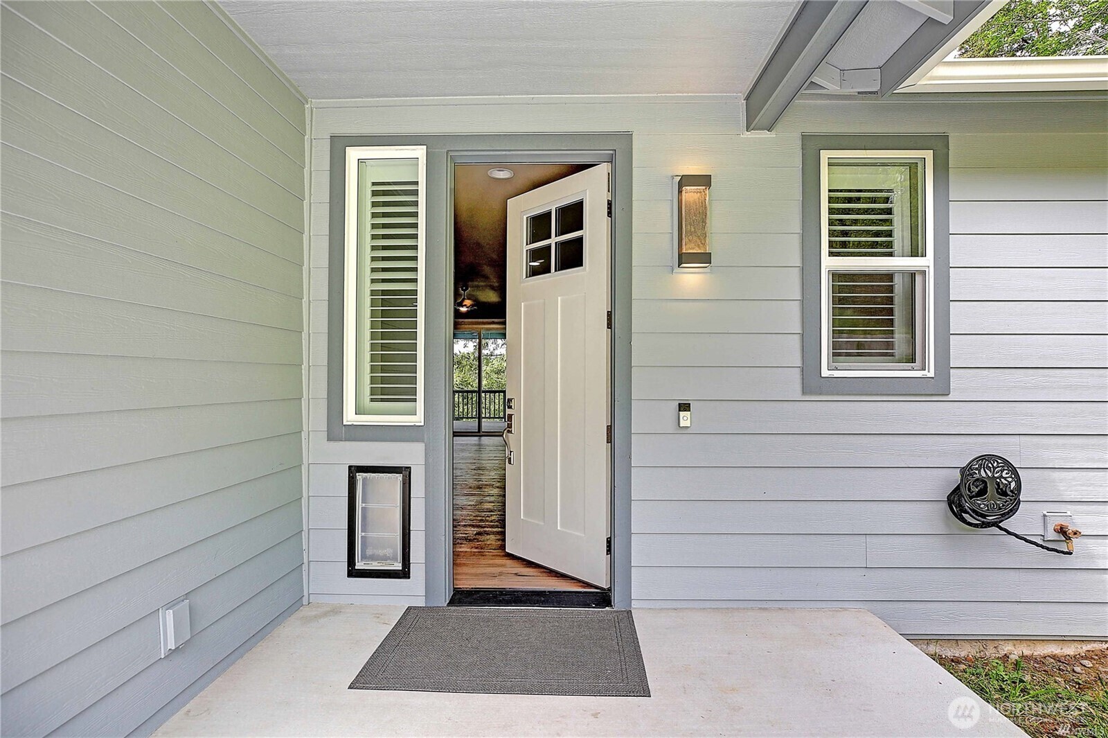 536 Rozeway Place Camano Island, WA 98282 - Photo 8 of 36