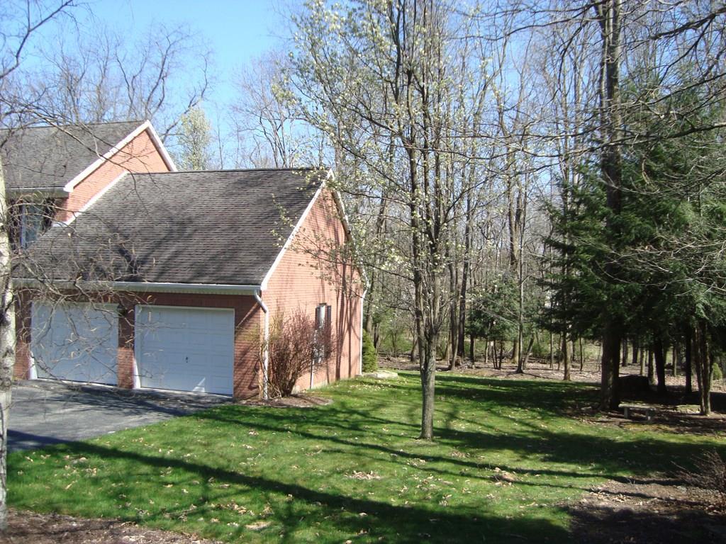 423 Forest Ridge Road Indiana, PA 15701 - Photo 3 of 20 Garage
