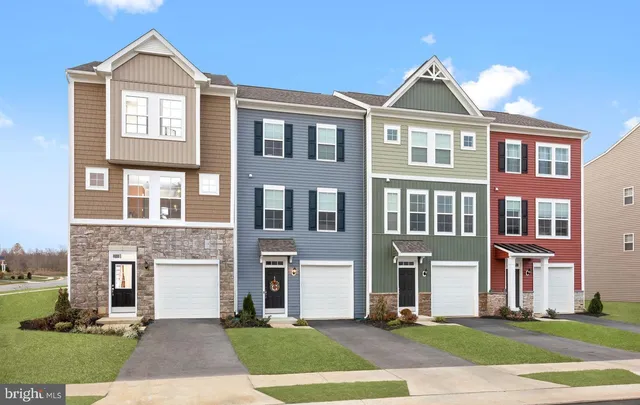 $2,200 | 201 Hillsdale Place, Martinsburg, WV 25403
