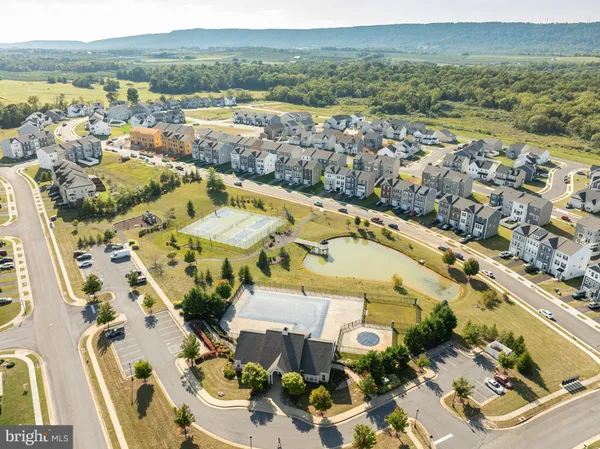 $2,100 | 201 Hillsdale Place, Martinsburg, WV 25403