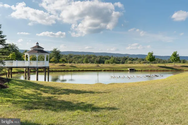 $2,100 | 201 Hillsdale Place, Martinsburg, WV 25403
