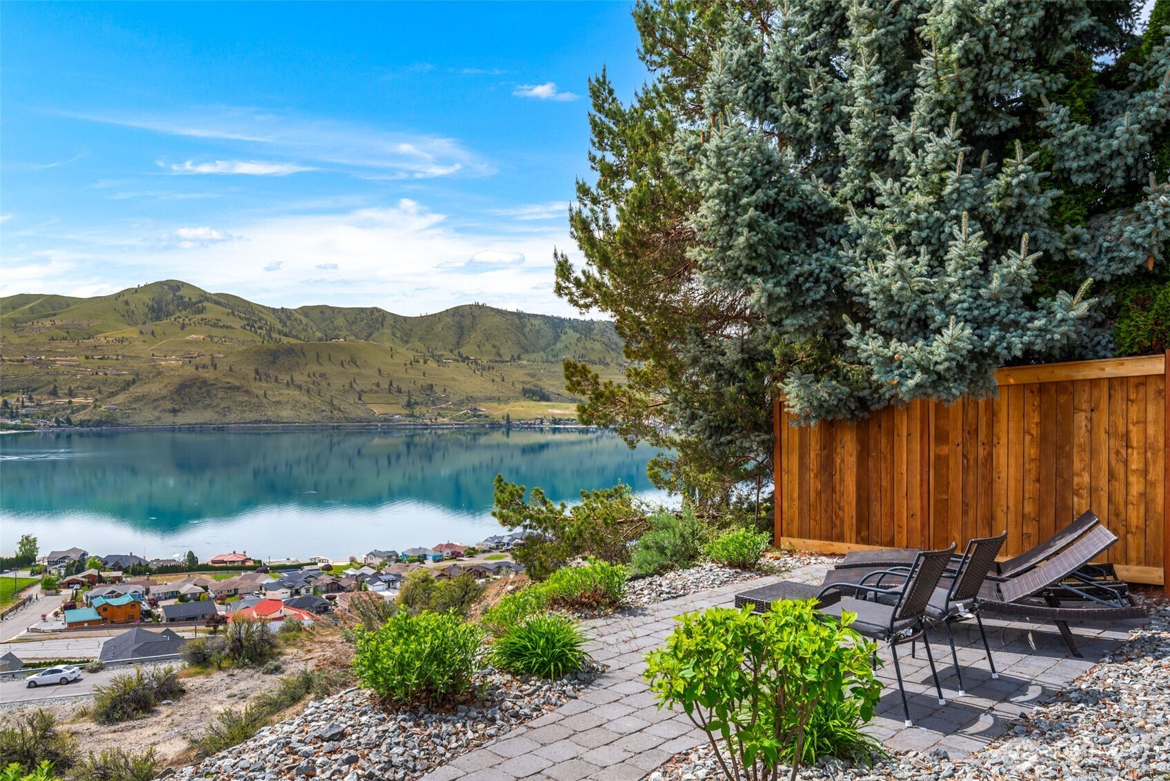 122 Lookout Way Chelan, WA 98816 - Photo 15 of 39
