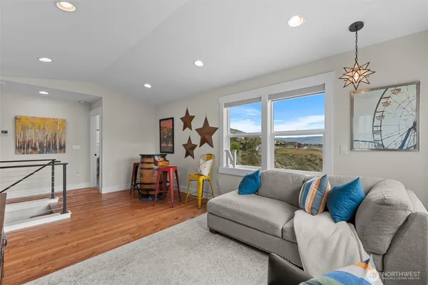 $1,199,000 | 122 Lookout Way, Chelan, WA 98816