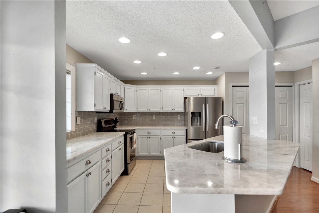 849 Tiger Boulevard, Unit 406 Clemson, SC 29631 - Photo 12 of 34