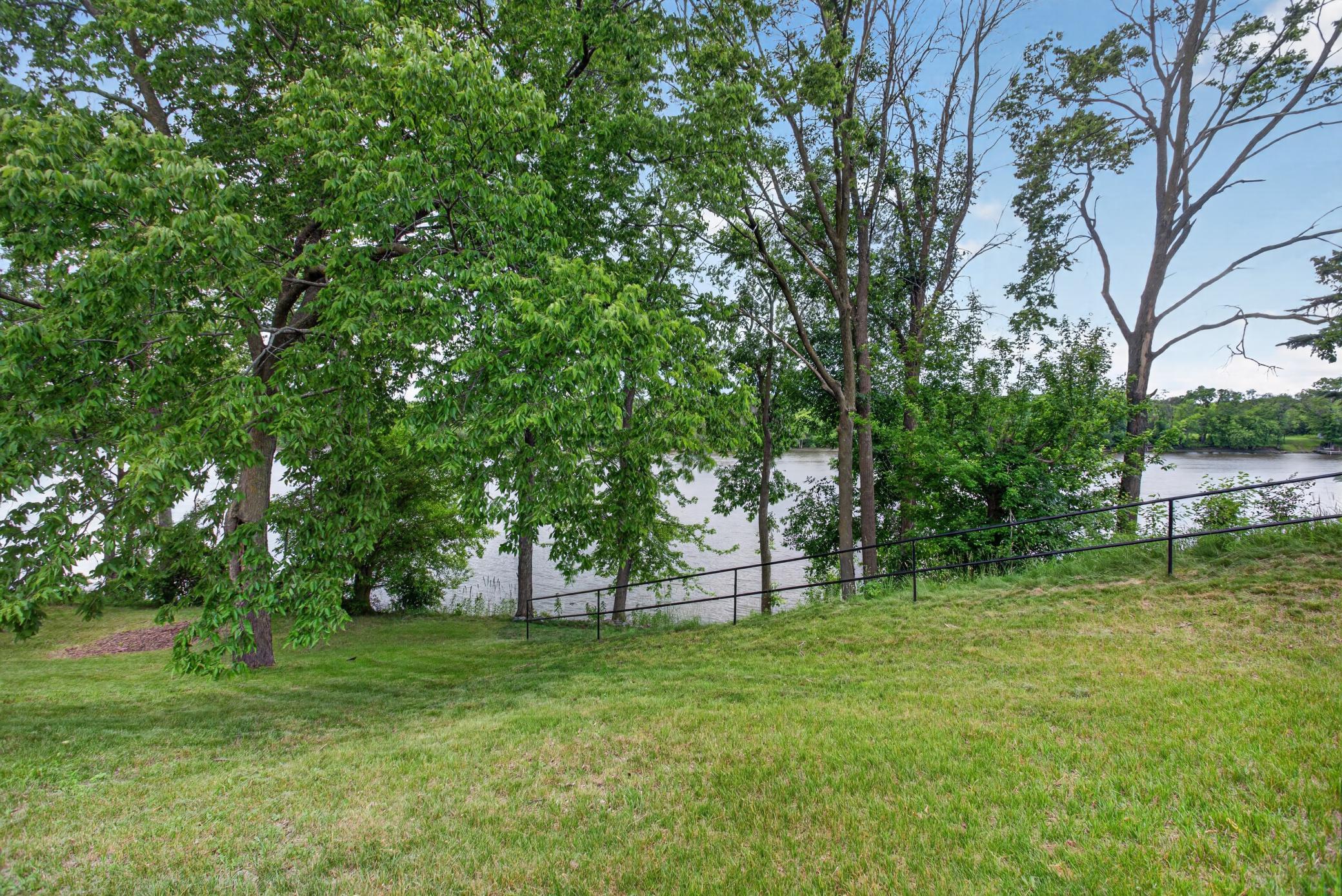 6266 Rivlyn Avenue Northwest Anoka, MN 55303 - Photo 9 of 45