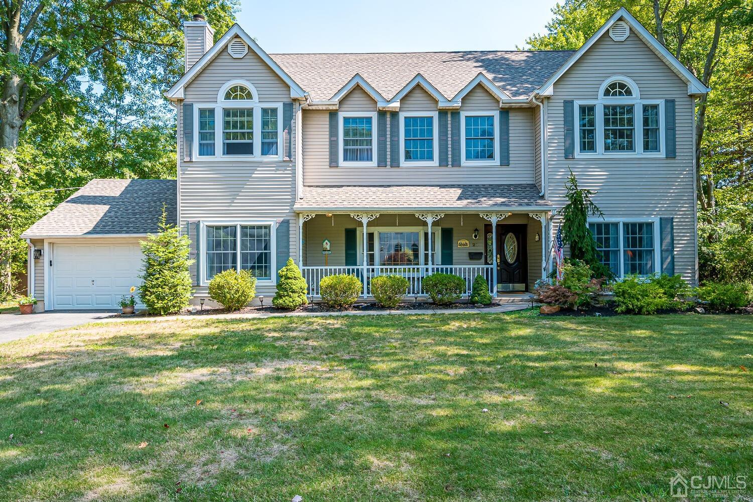 27 Homestead Road Edison, NJ 08820 - Photo 3 of 64