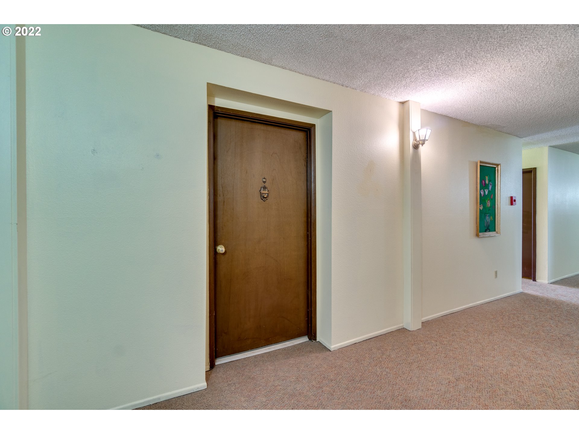 950 Evergreen Road, Unit 224 Woodburn, OR 97071 - Photo 26 of 32 a view of an empty room