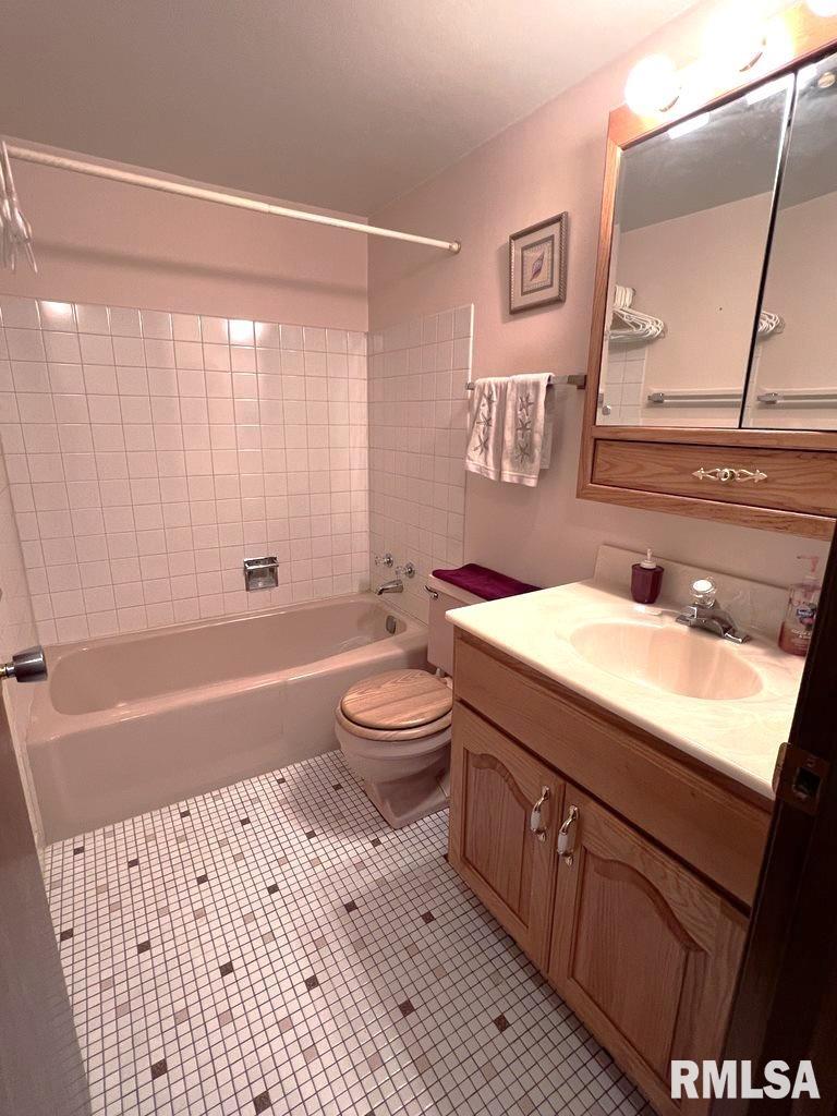 1401 8th Avenue Erie, IL 61250 - Photo 17 of 28