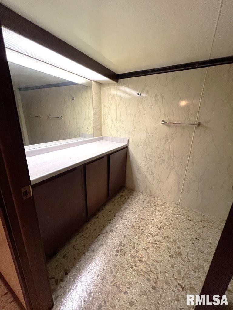 1401 8th Avenue Erie, IL 61250 - Photo 21 of 28
