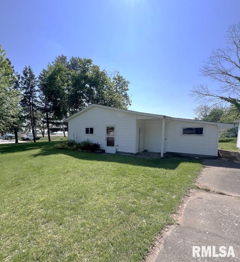 1401 8th Avenue Erie, IL 61250 - Photo 3 of 28