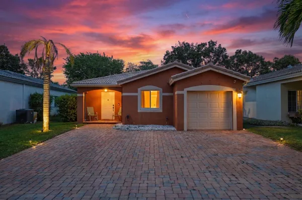 $499,000 | 1419 Southwest 45th Way, Deerfield Beach, FL 33442