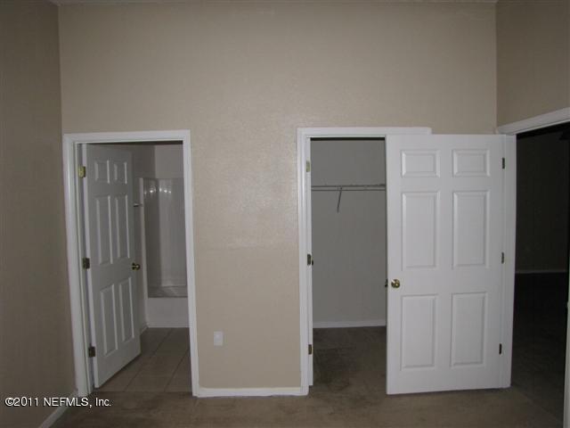 7920 Merrill Road, Unit 1816 Jacksonville, FL 32277 - Photo 5 of 10 a view of an empty room