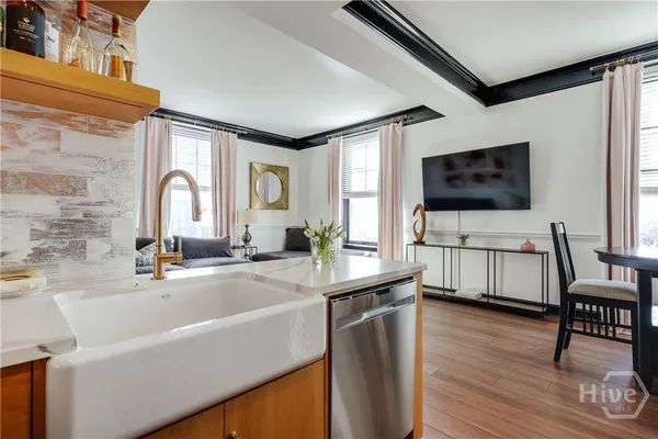 $1,195,000 | 247 East Washington Street, Unit 504, Athens, GA 30601